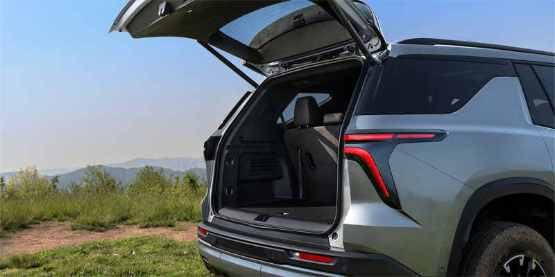 2026 chevy traverse cargo space