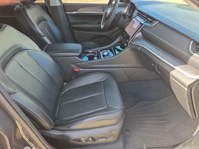 2023 Jeep Grand Cherokee L Limited 4x2