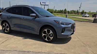 2025 Ford Escape ST-Line Elite