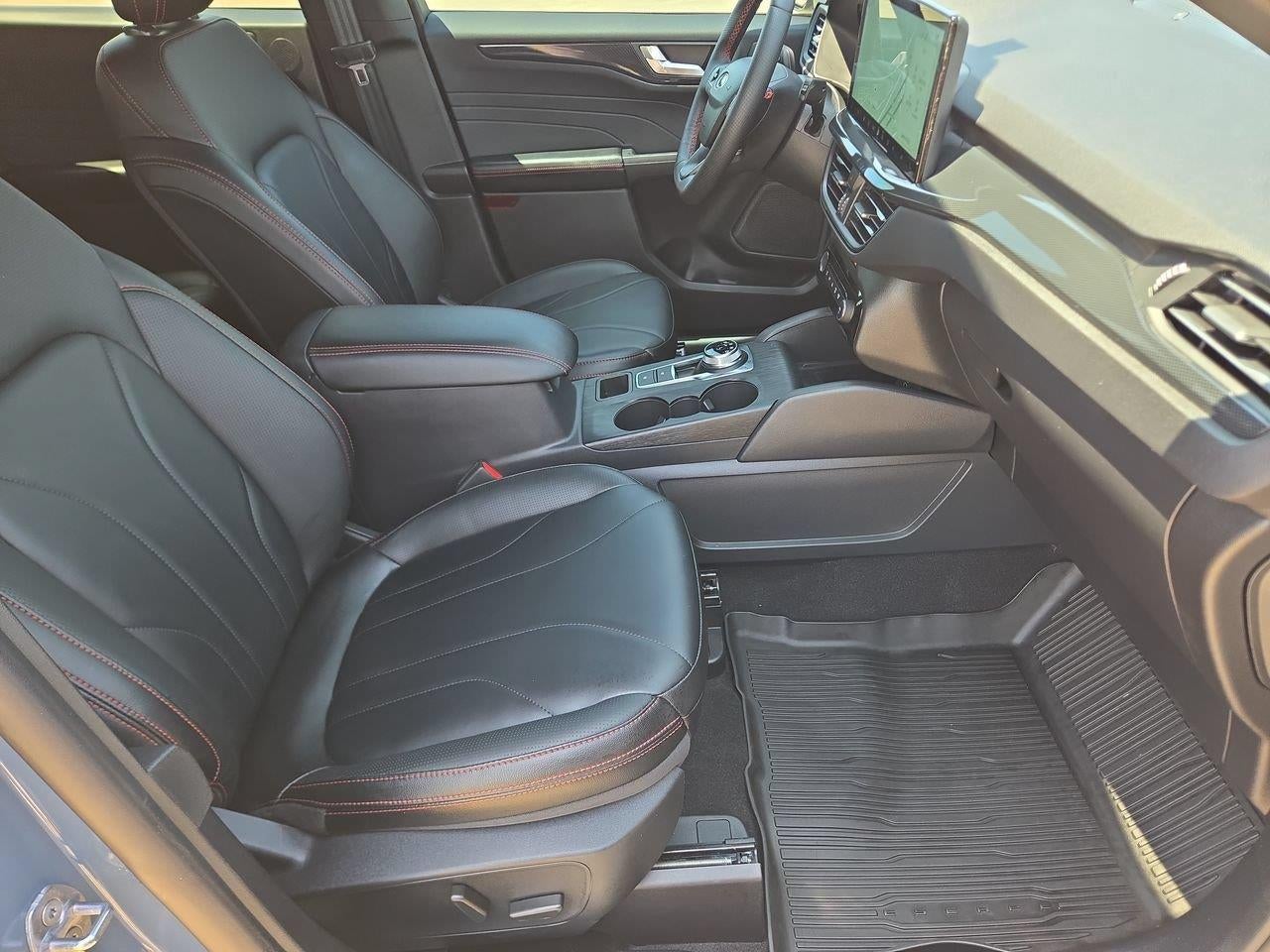 2025 Ford Escape ST-Line Elite