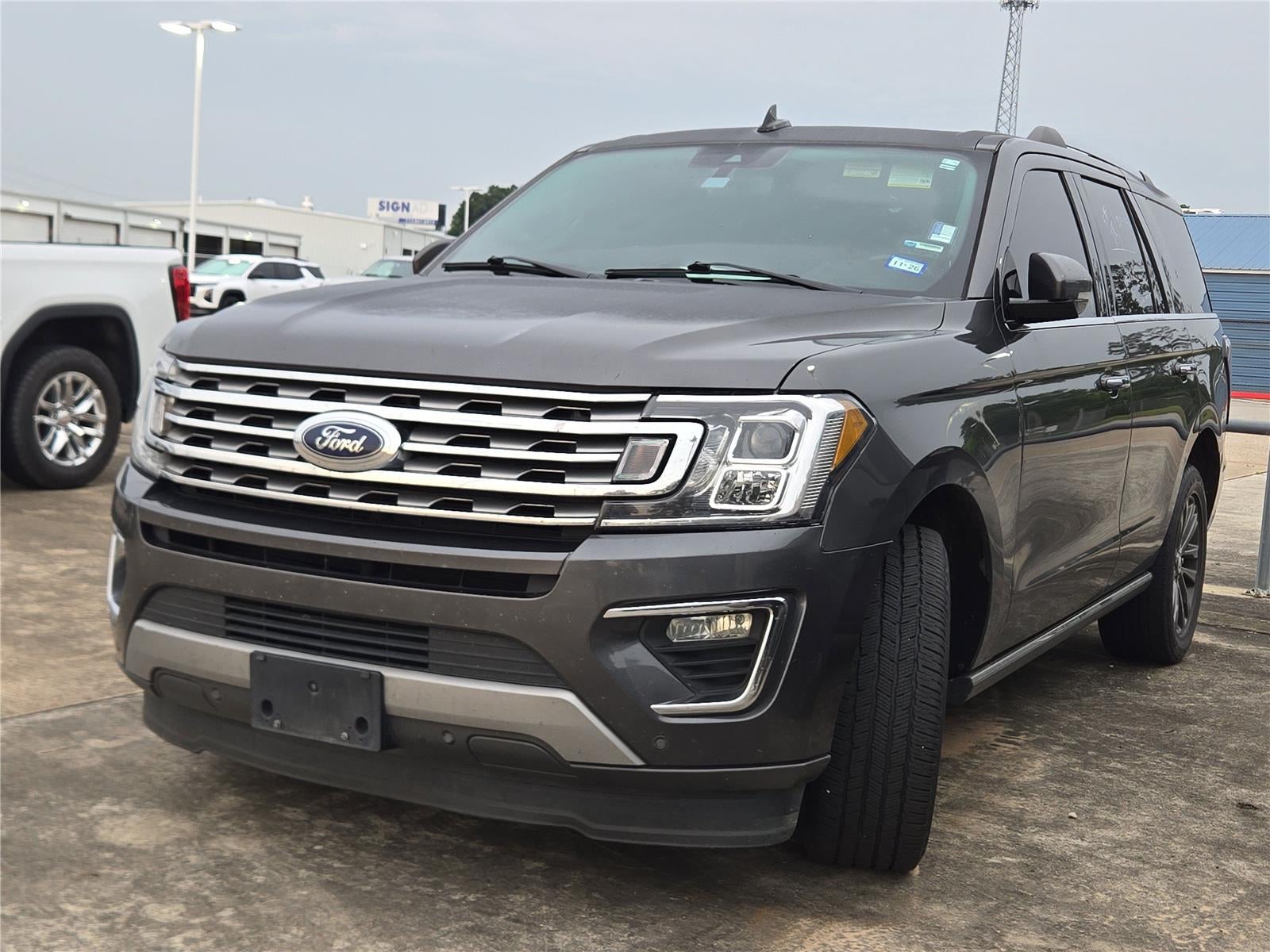 2020 Ford Expedition Limited's photo