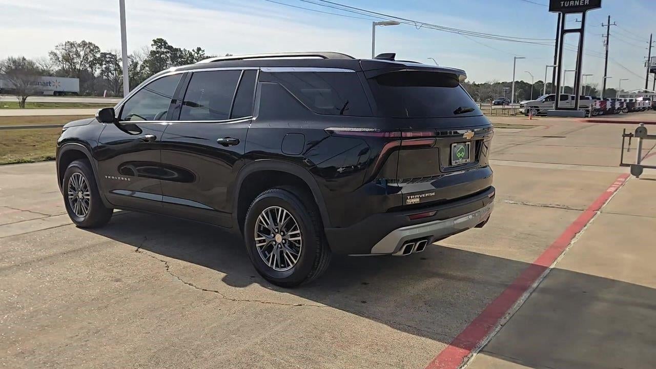 2024 Chevrolet Traverse LT
