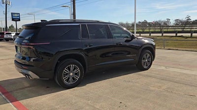 2024 Chevrolet Traverse LT