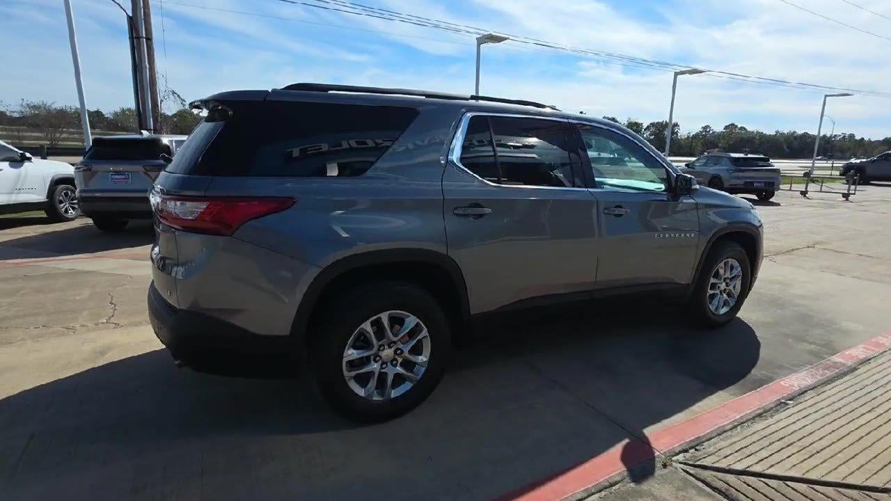 2021 Chevrolet Traverse LT Cloth