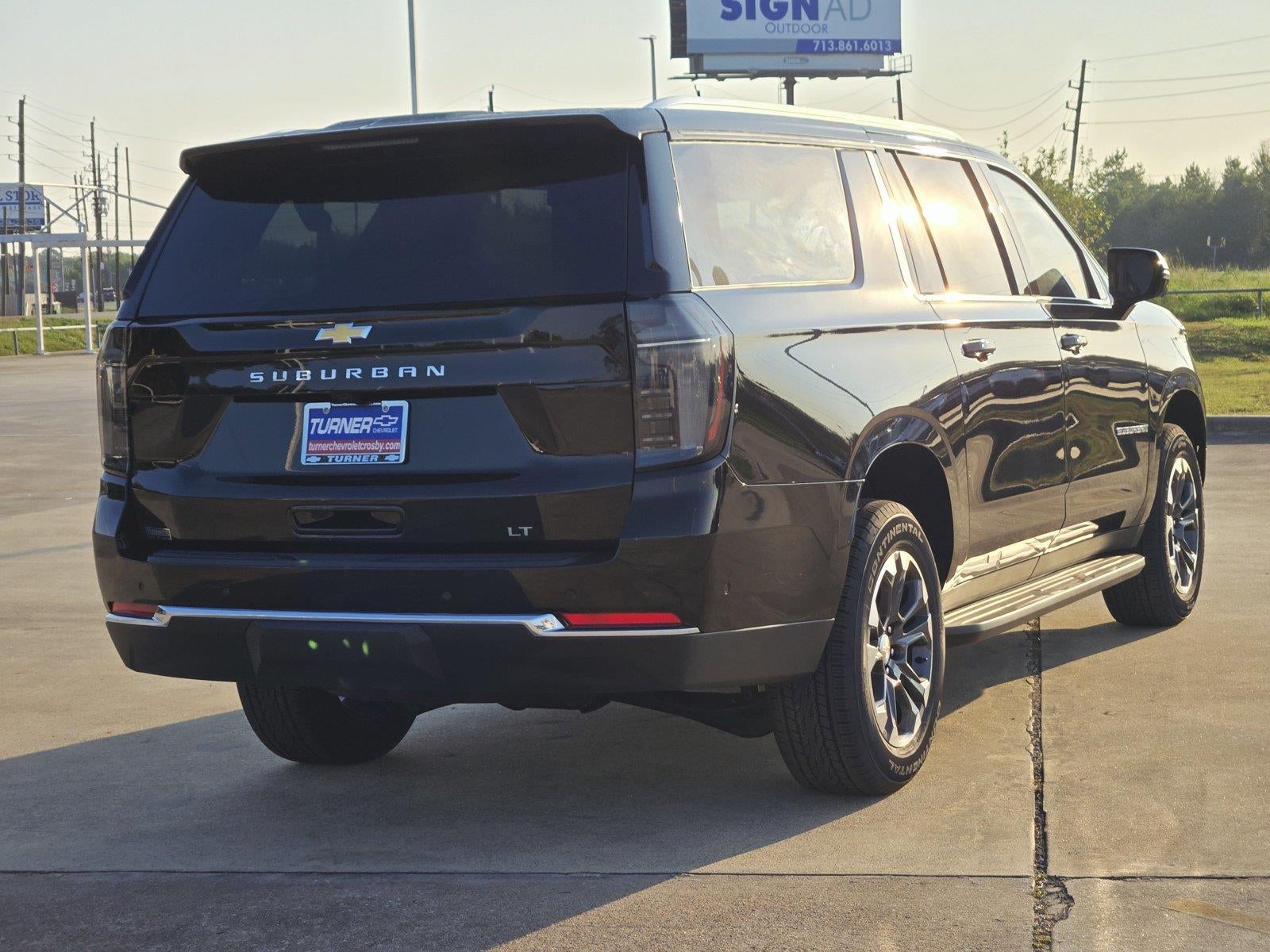2027 Chevrolet Suburban LT