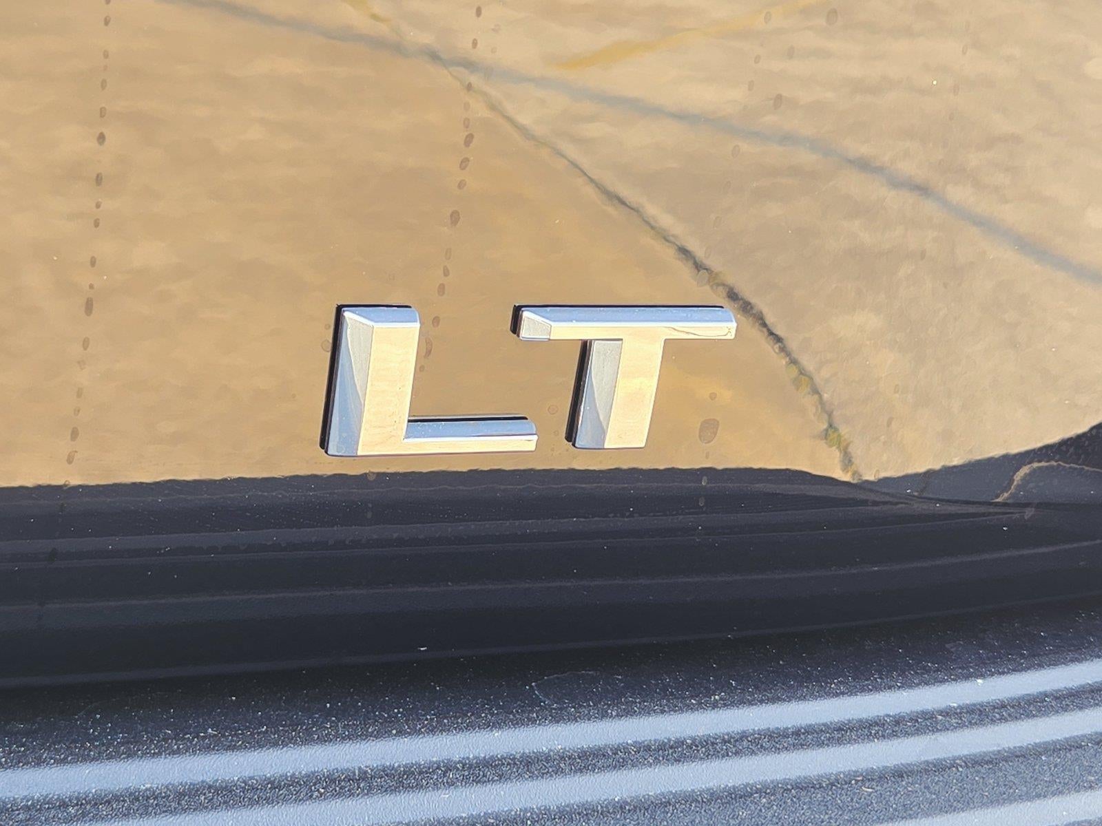 2027 Chevrolet Suburban LT
