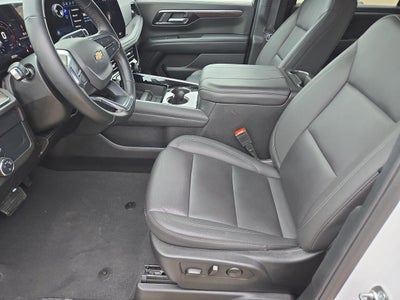 2025 Chevrolet Suburban LT