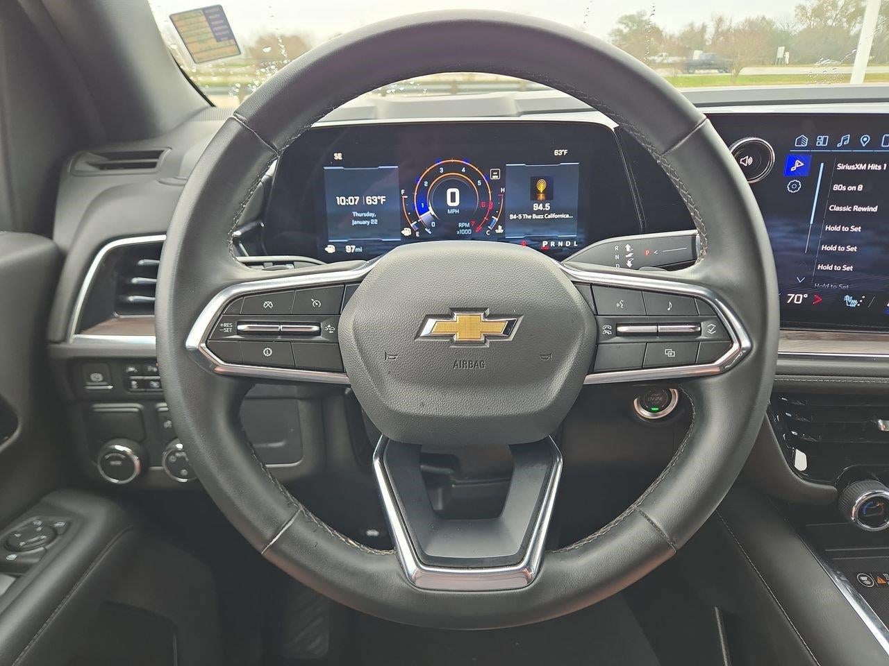 2025 Chevrolet Suburban LT