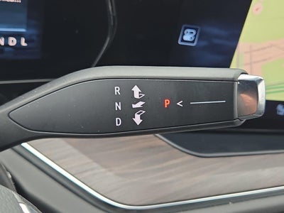 2025 Chevrolet Suburban LT