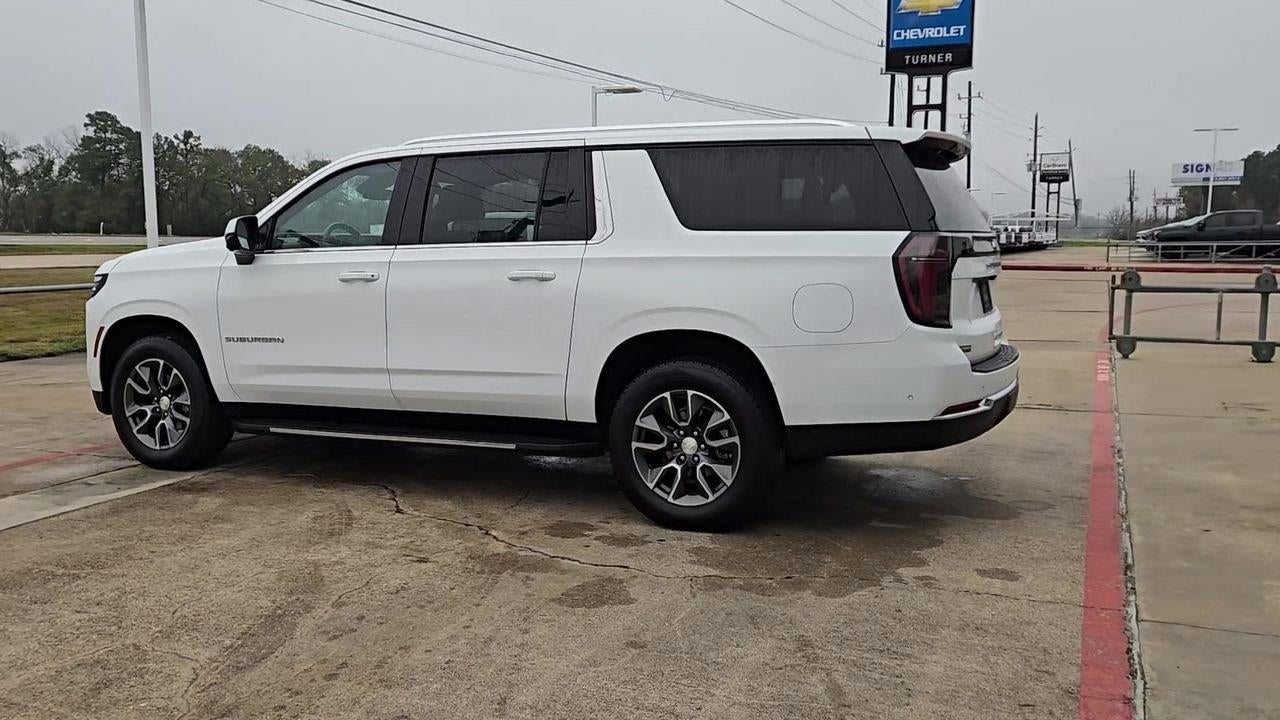 2025 Chevrolet Suburban LT