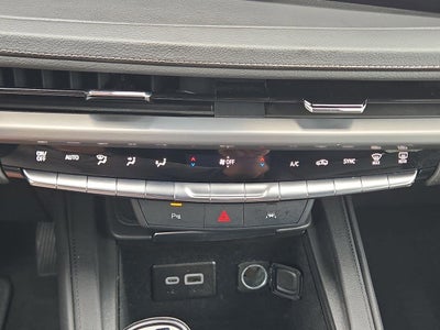 2025 Cadillac XT4 Premium Luxury