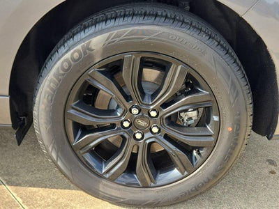 2023 Ford Edge SE
