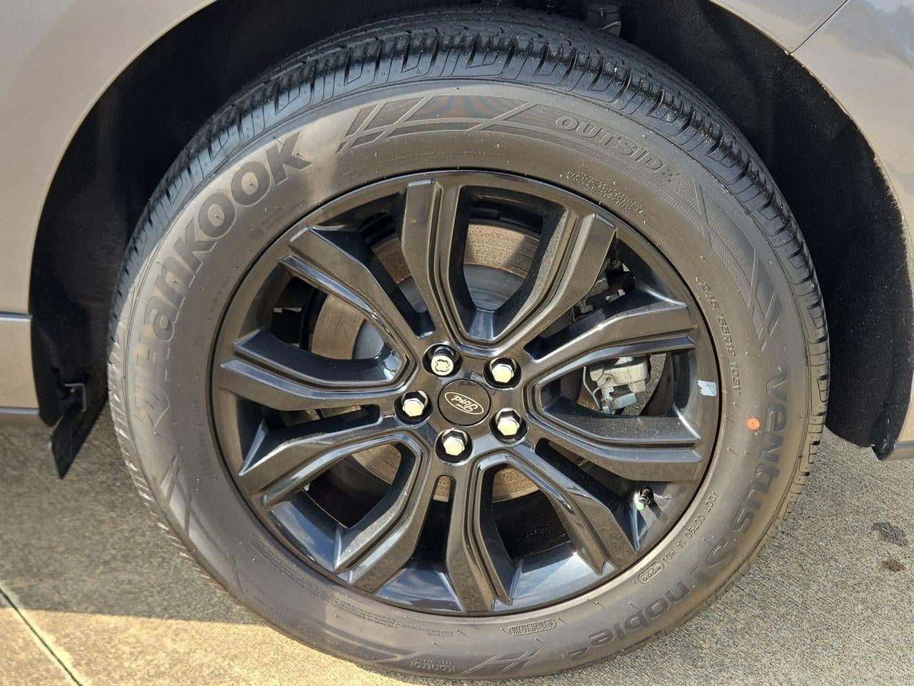 2023 Ford Edge SE