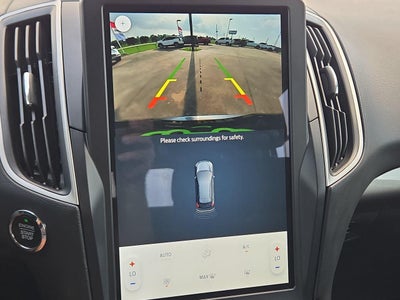 2023 Ford Edge SE