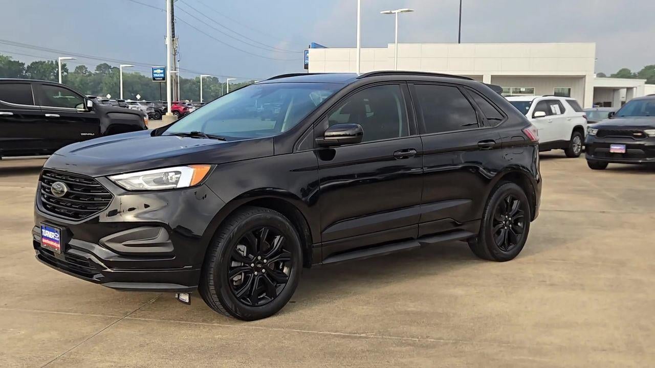 2022 Ford Edge SE