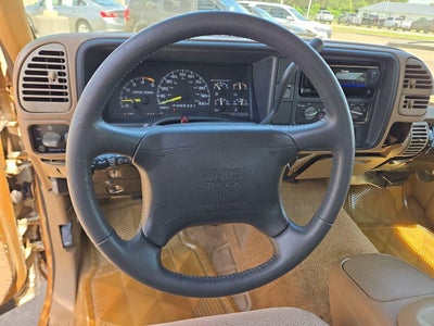 1995 GMC Sierra 1500 Club Cpe 141.5" WB