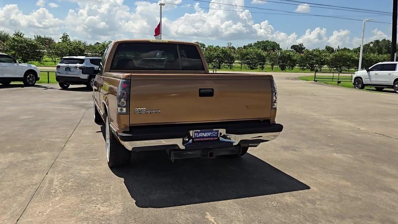 1995 GMC Sierra 1500 Club Cpe 141.5" WB