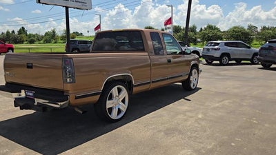 1995 GMC Sierra 1500 Club Cpe 141.5" WB