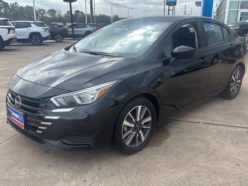 2023 Nissan Versa SV