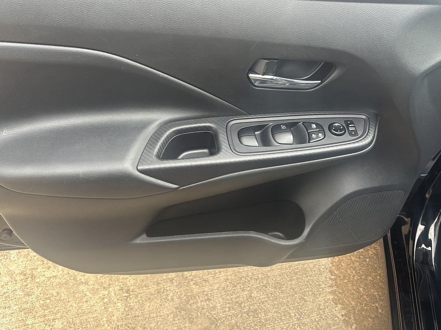 2023 Nissan Versa SV