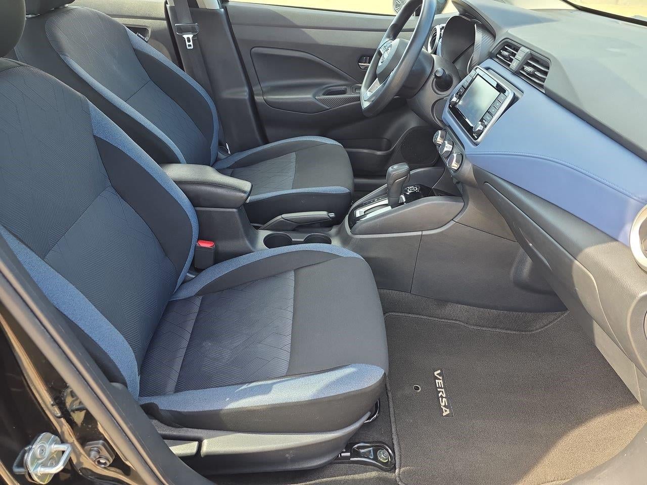 2023 Nissan Versa SV