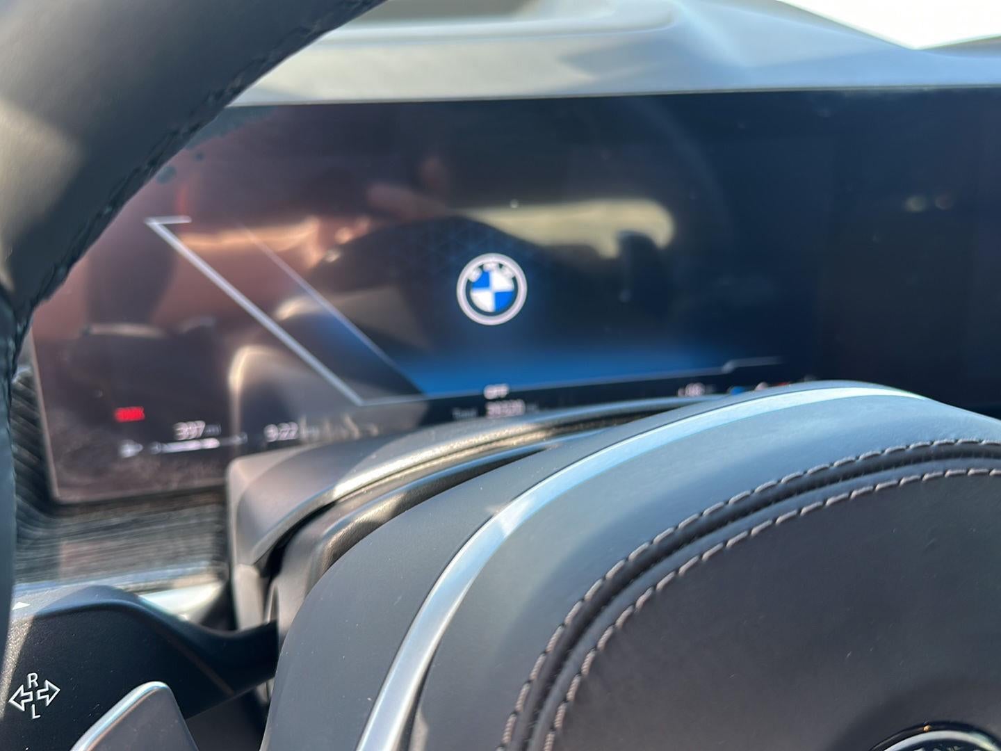 2025 BMW X6 xDrive40i
