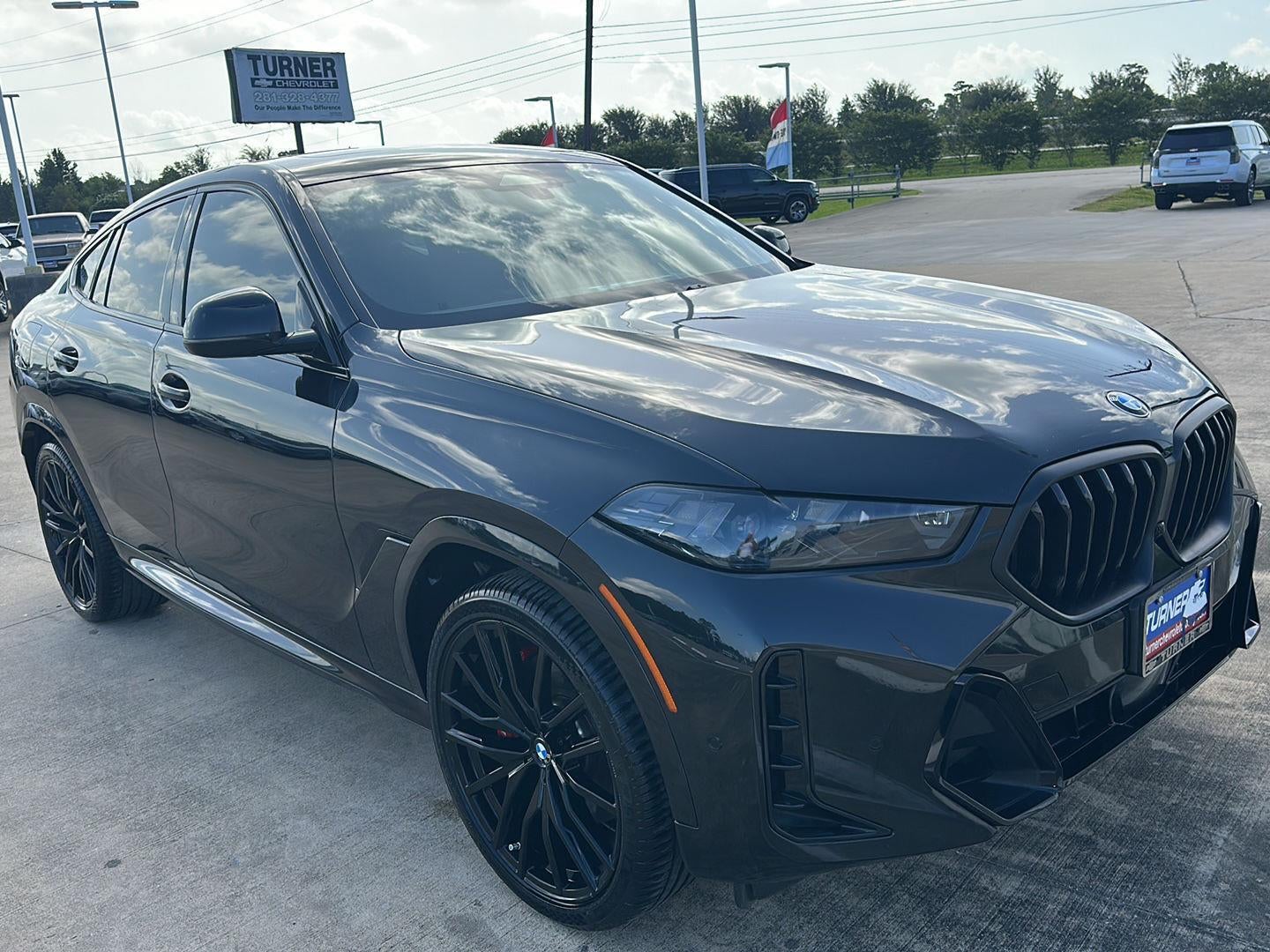 2025 BMW X6 xDrive40i