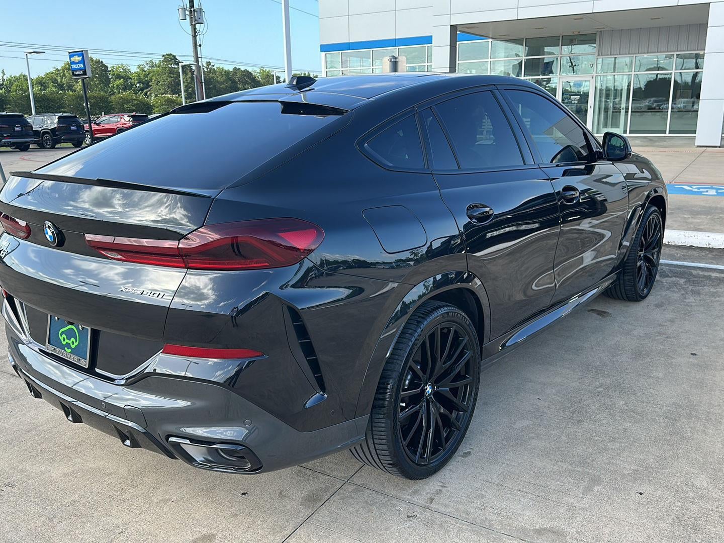 2025 BMW X6 xDrive40i