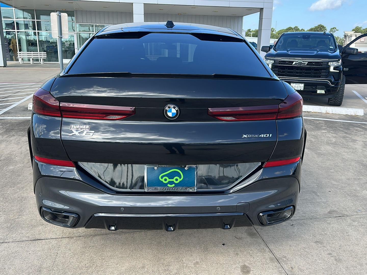 2025 BMW X6 xDrive40i