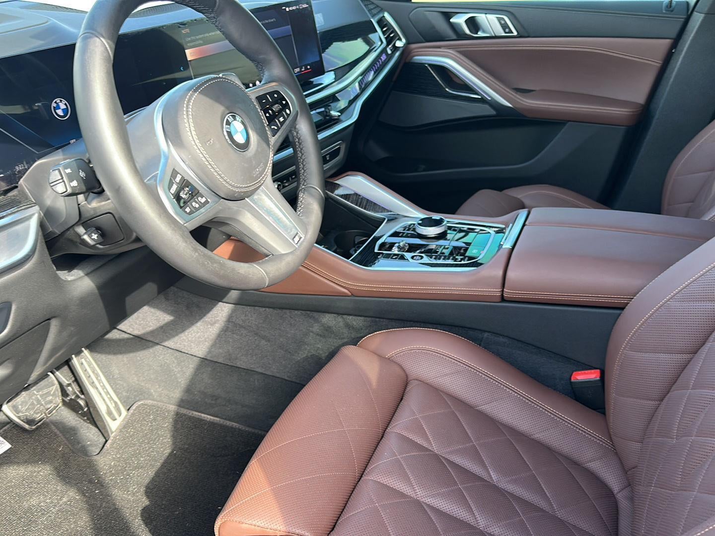 2025 BMW X6 xDrive40i