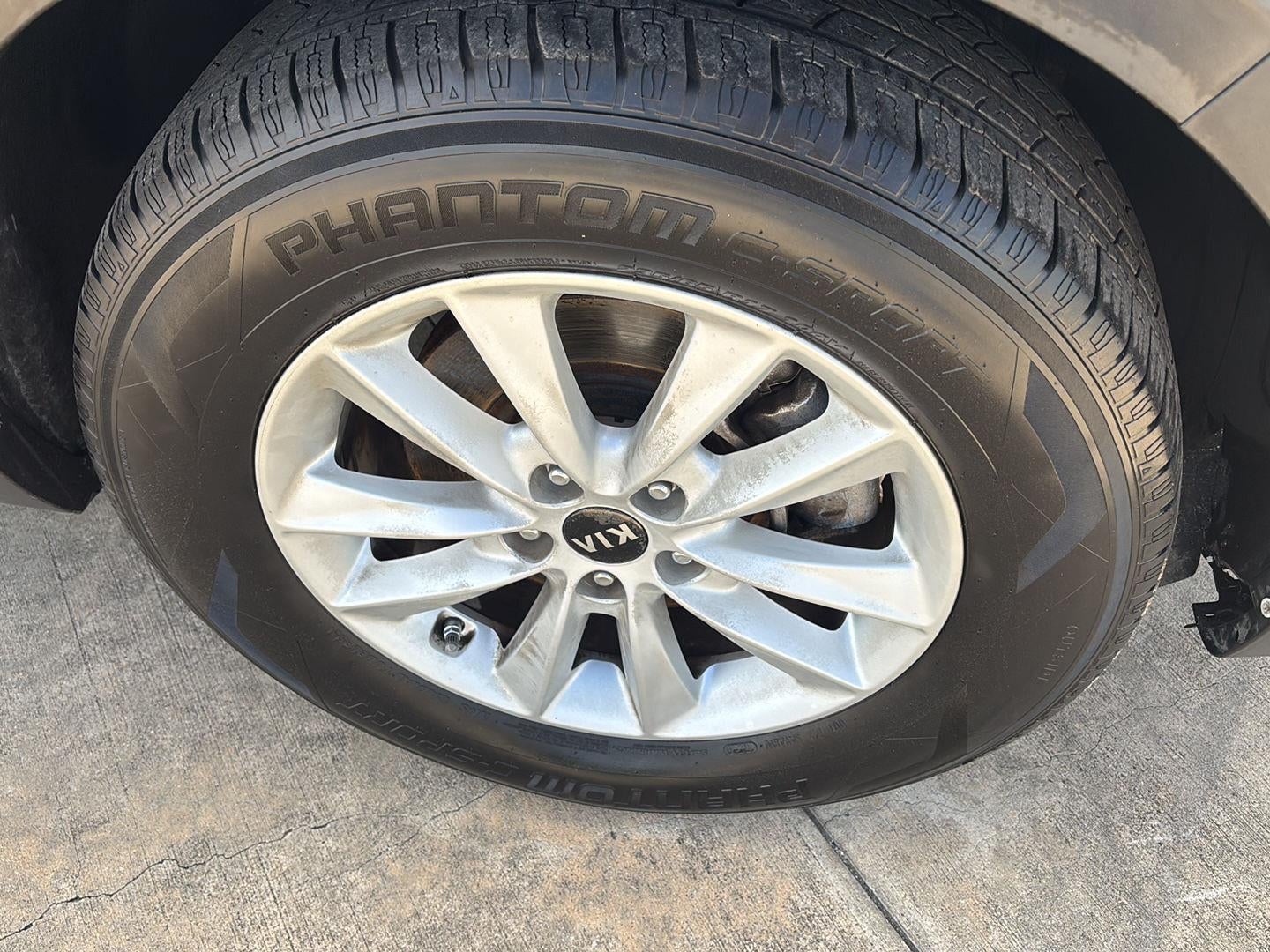 2019 Kia Sorento 2.4L L