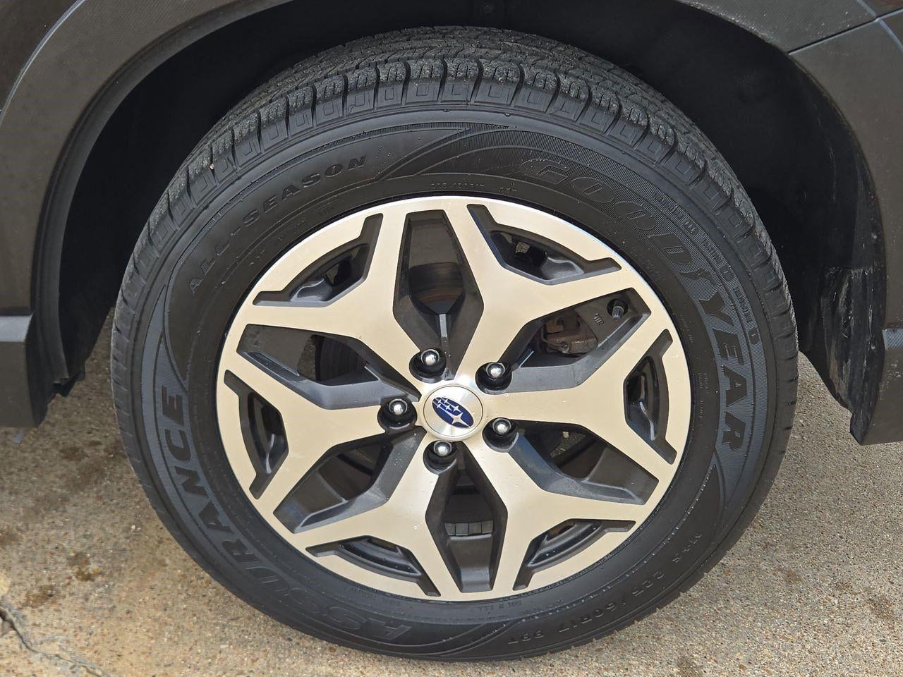 2023 Subaru Forester Premium