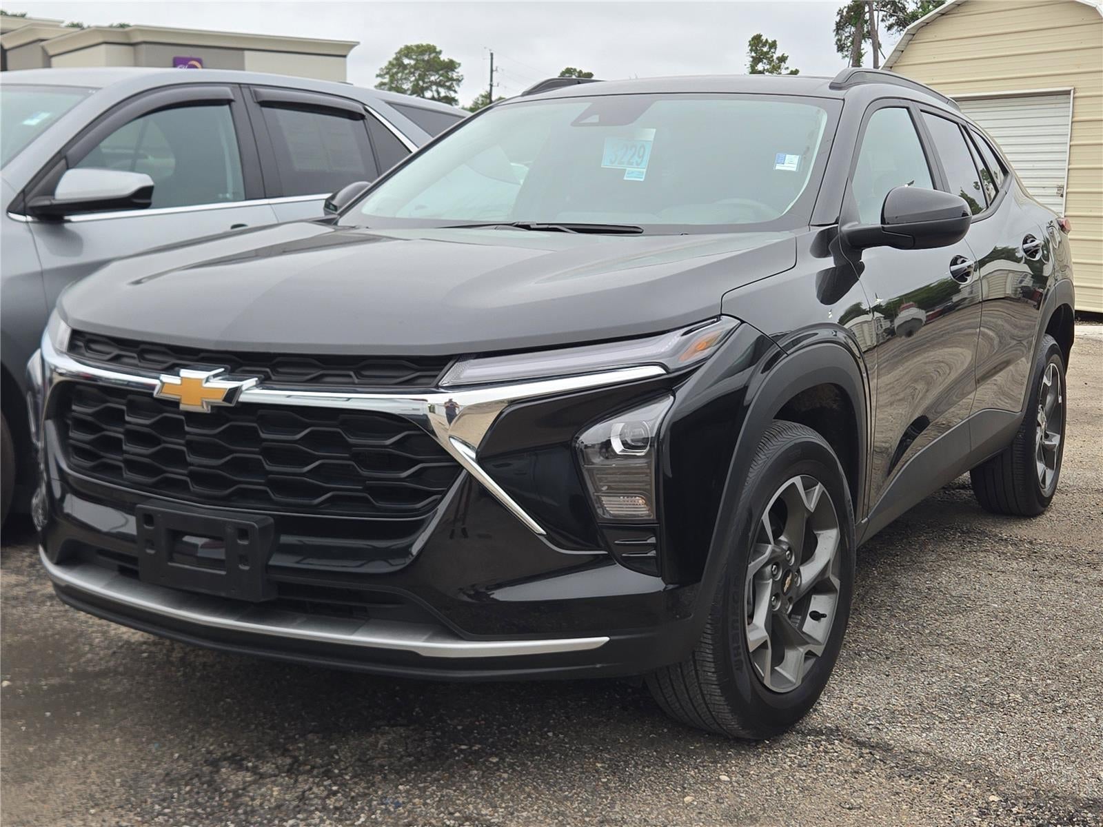 2025 Chevrolet Trax LT's photo