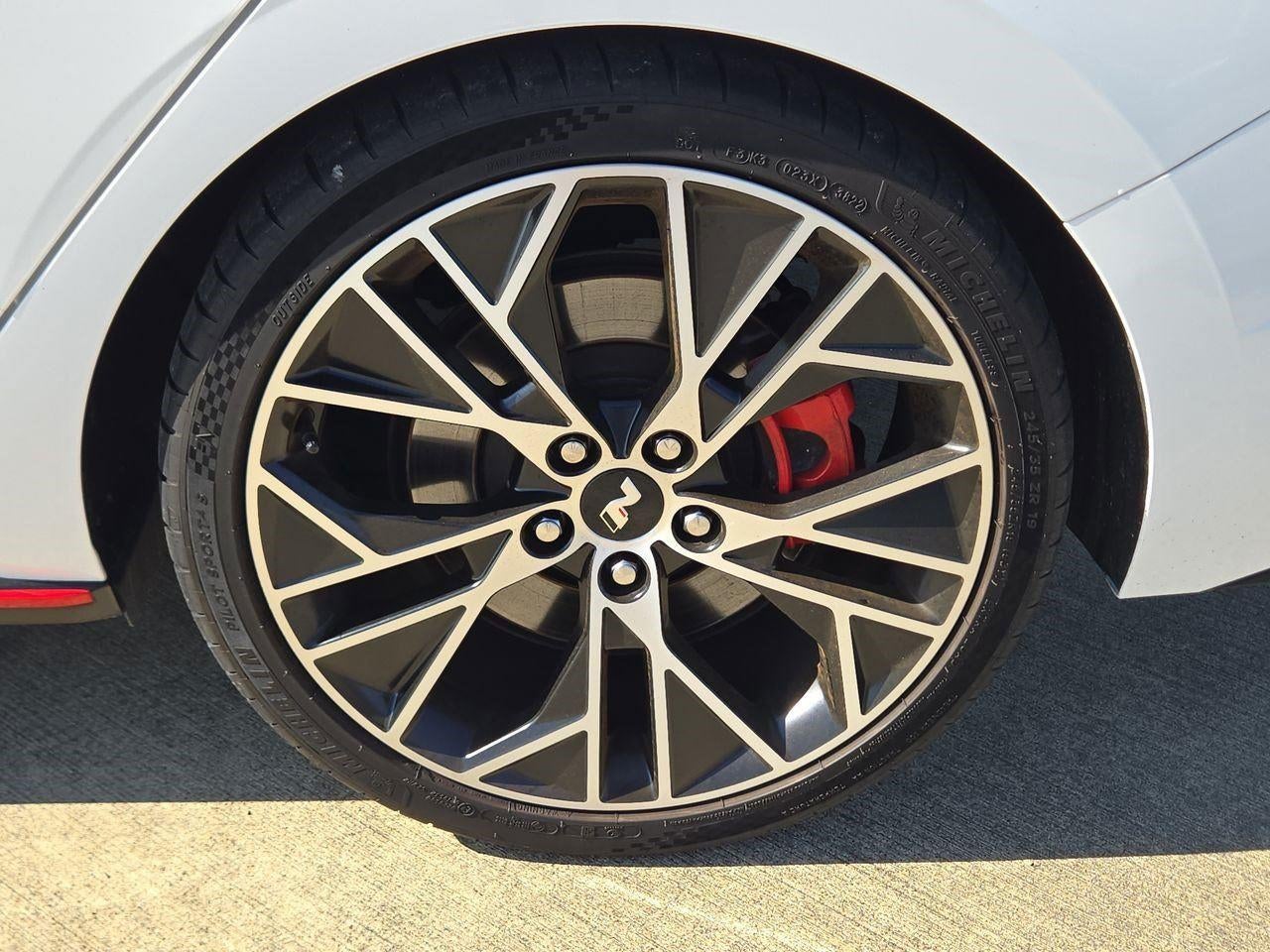 2023 Hyundai Elantra N - Photo 10