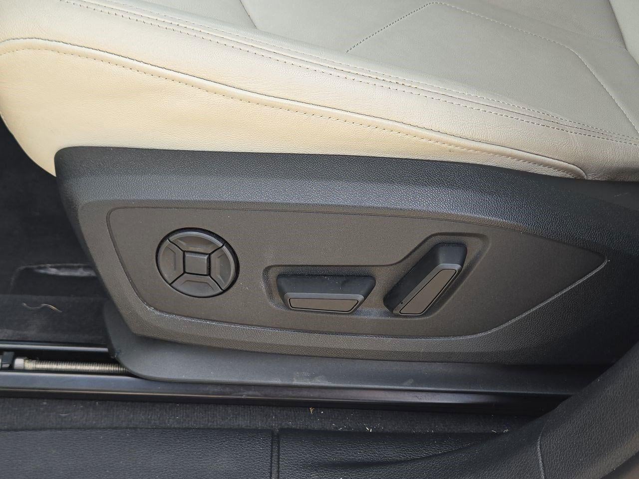 2023 Audi Q3 Premium