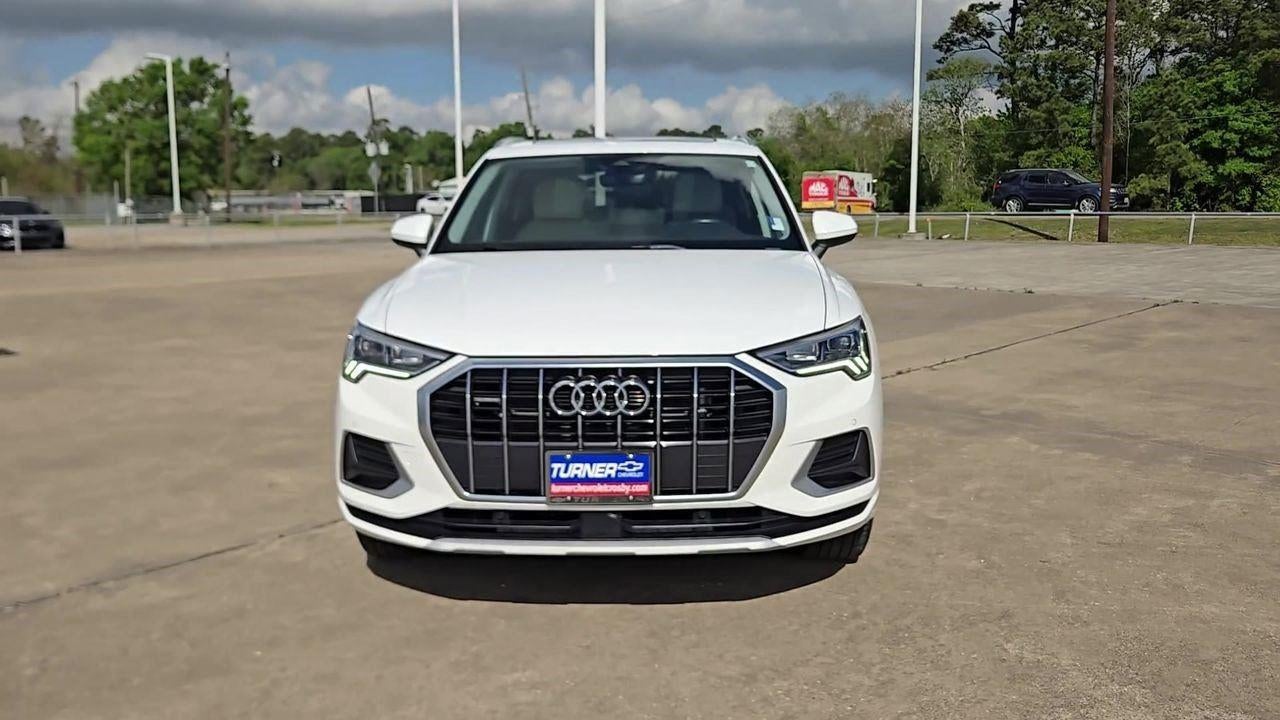 2023 Audi Q3 Premium