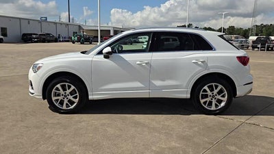 2023 Audi Q3 Premium