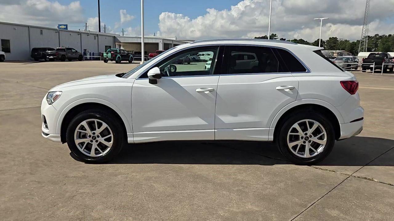 2023 Audi Q3 Premium