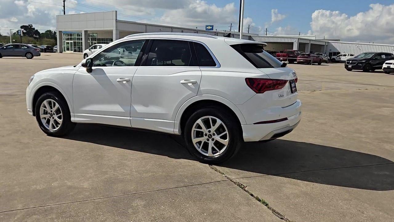 2023 Audi Q3 Premium
